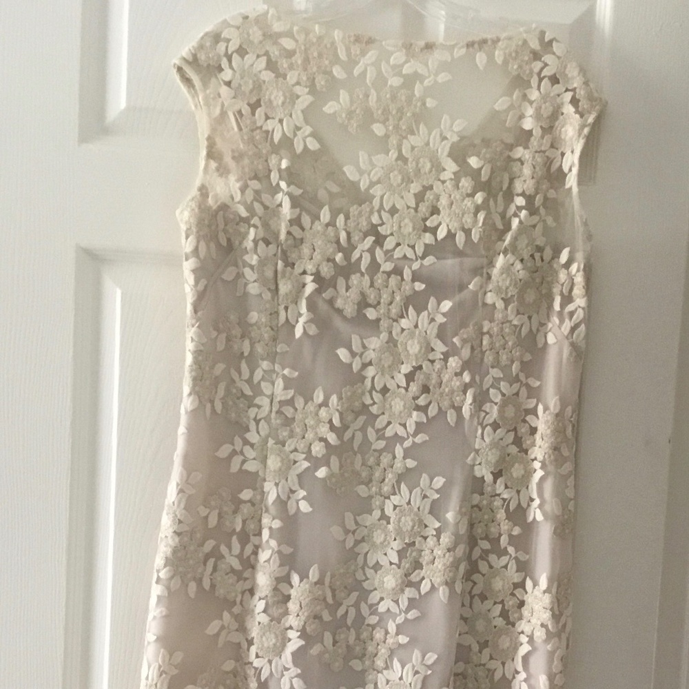 Lauren by Ralph Lauren Sheath Dress Ivory Cream Floral Embroidery Worn Once